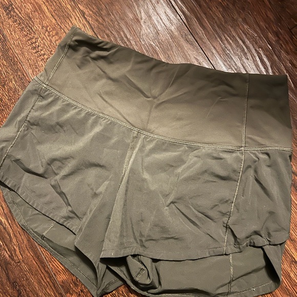 Lulu Lemon Shorts - Picture 3 of 3